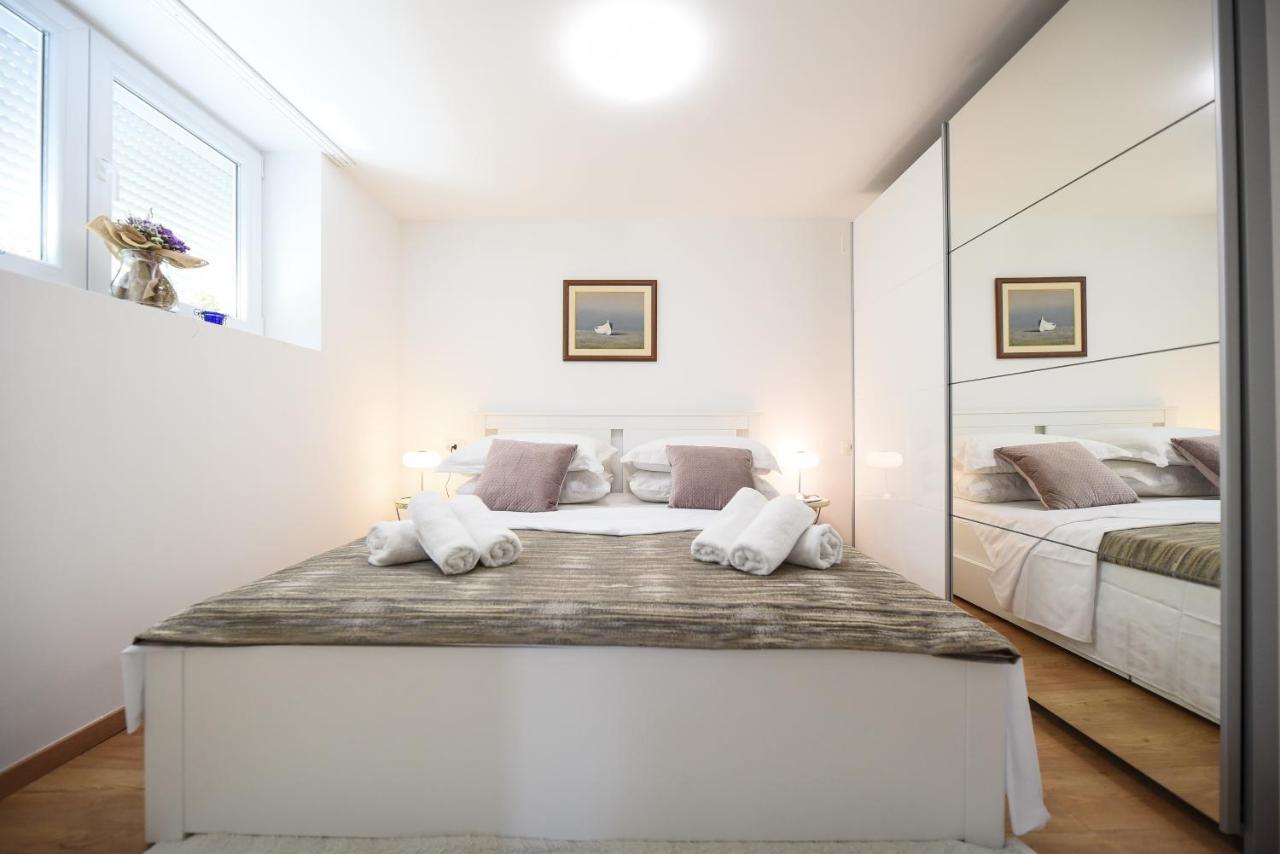 Appartement Apartman Maja à Zadar Extérieur photo