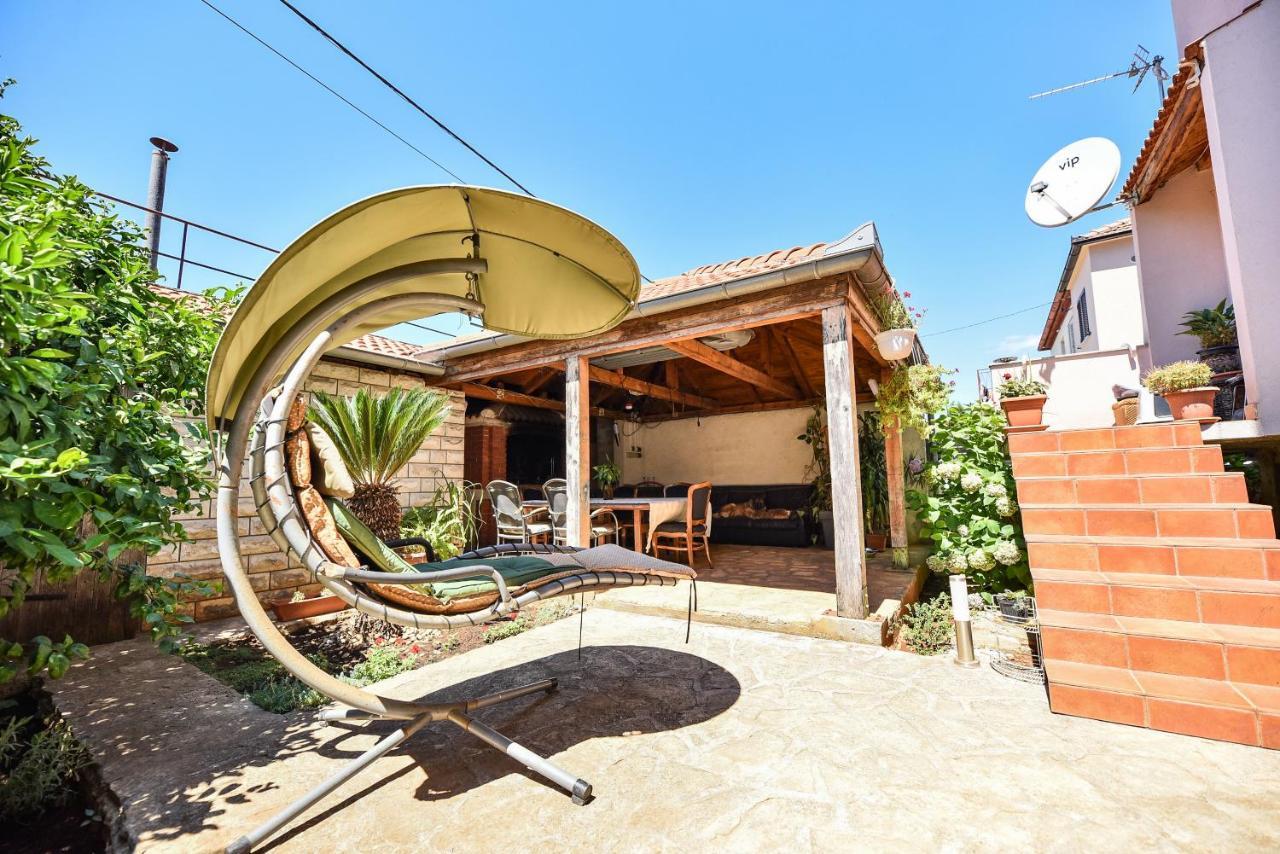 Appartement Apartman Maja à Zadar Extérieur photo