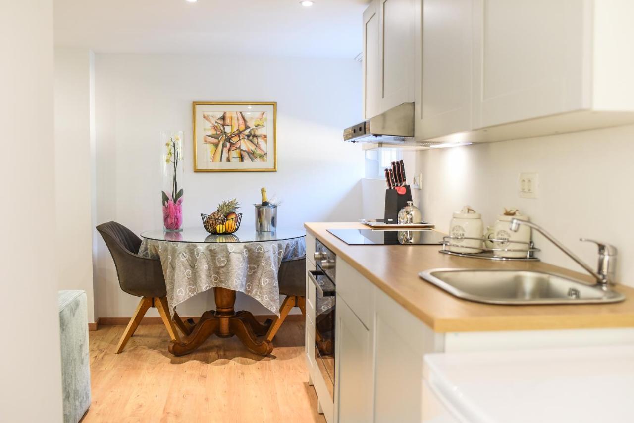 Appartement Apartman Maja à Zadar Extérieur photo